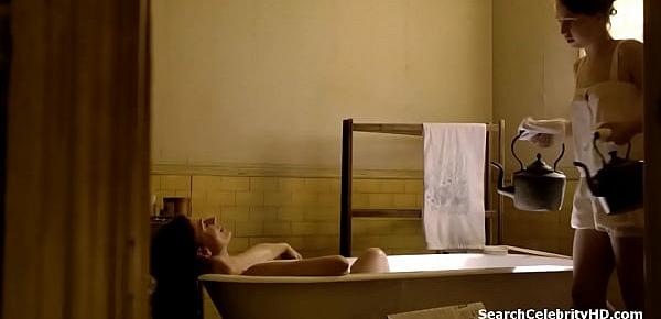  Danielle Cormack - Underbelly S04E01 (2011)